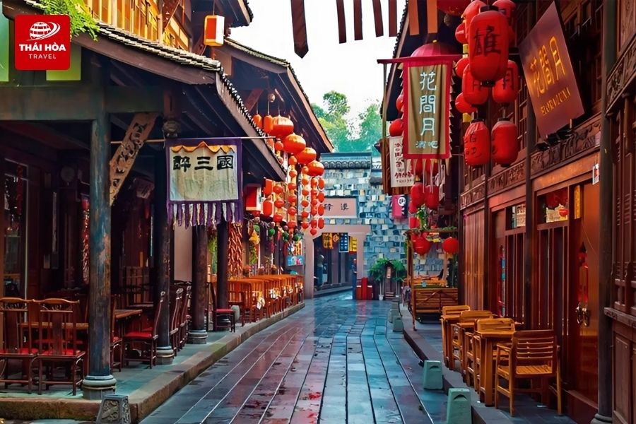 Phố cổ Cẩm Lý